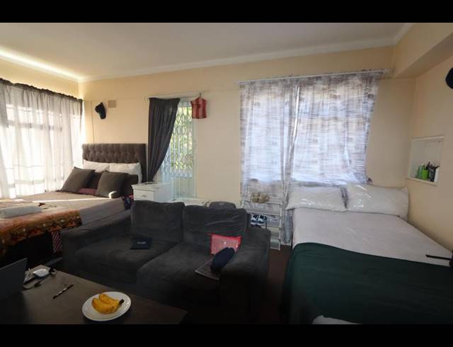 2 BEDROOM APARTMENT FOR SALE IN WYNBERG UPPER